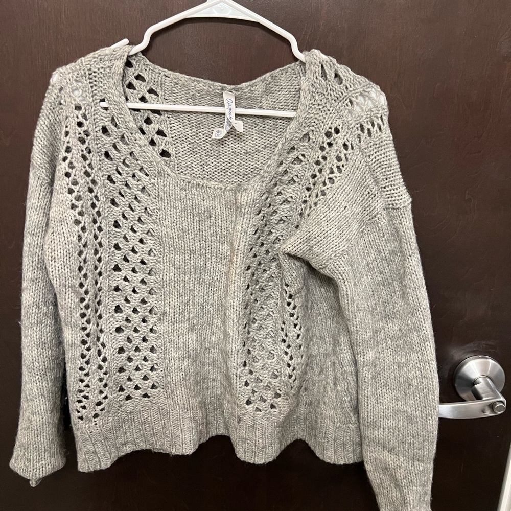 Aeropostal sweater gray size XL